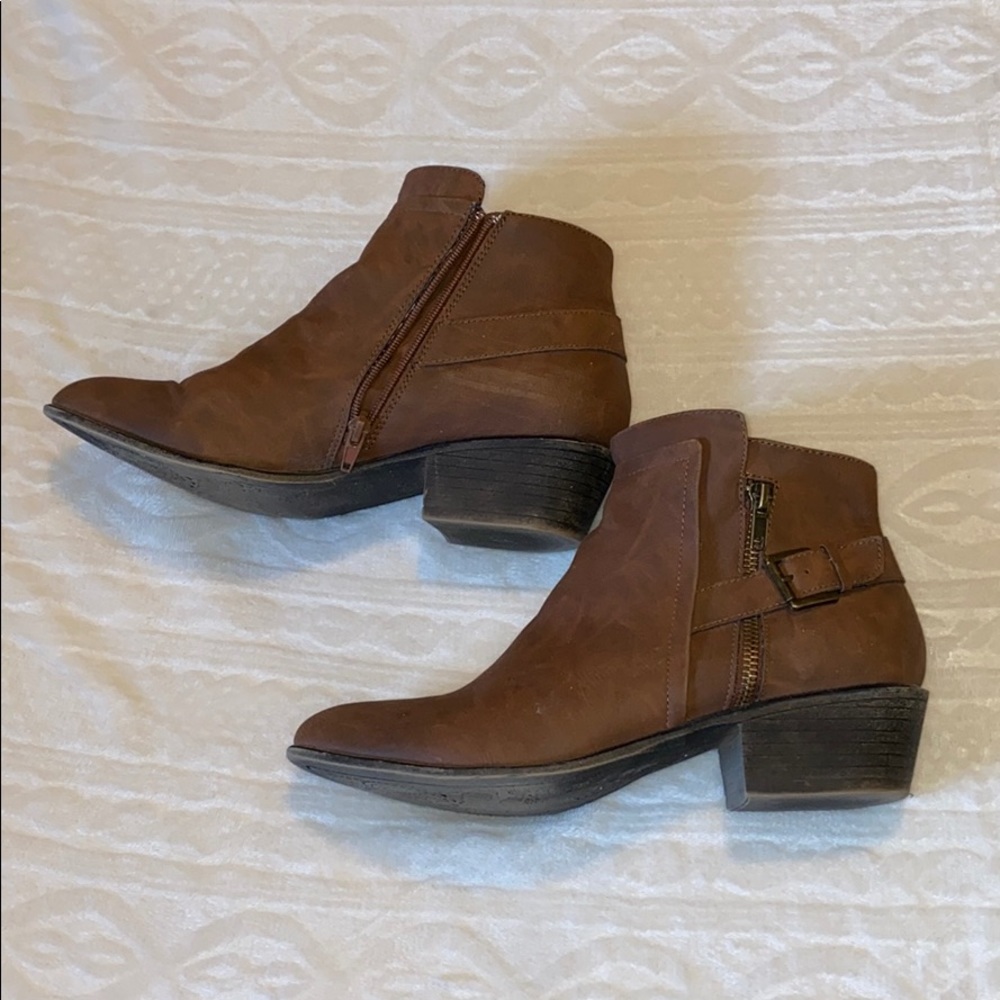 MADDEN GIRL HEELED ANKLE BOOTS SIZE 8.5